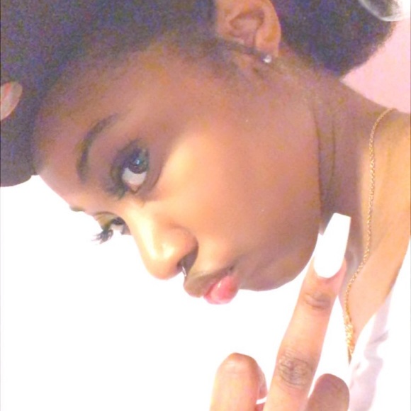 Meet your Posher, Thea - Picture 1 of 1